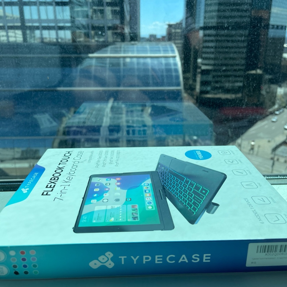 TYPECASE** IPAD - Picture 4 of 4